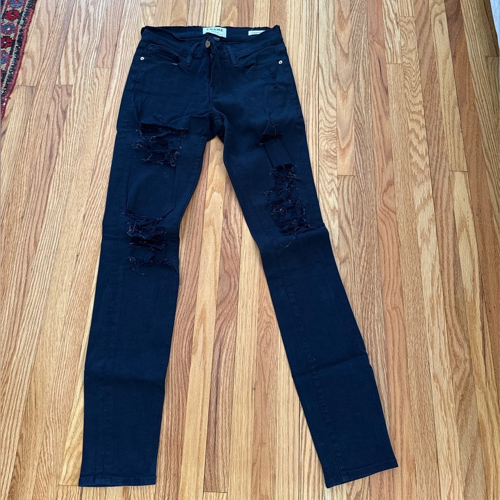 Frame Le Skinny de Jeanne Black Distressed Skinny Jeans